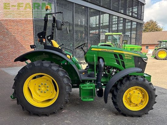 Tractor agrícola - John Deere - 5050e