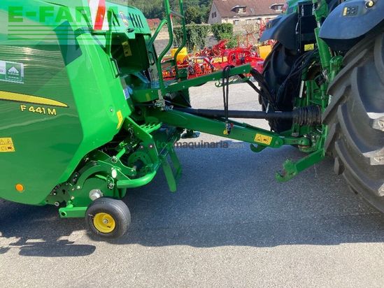 Empacadora gigant - John Deere - f 441 m