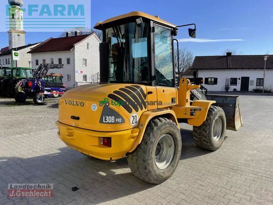 Minicargadora - Volvo - l 30b pro