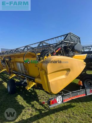 Cosechadora de Cereal - New Holland - cr 10.90