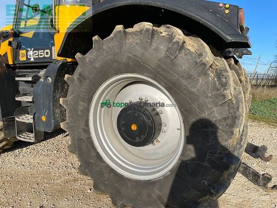 Tractor agrícola - JCB - fastrac 8250