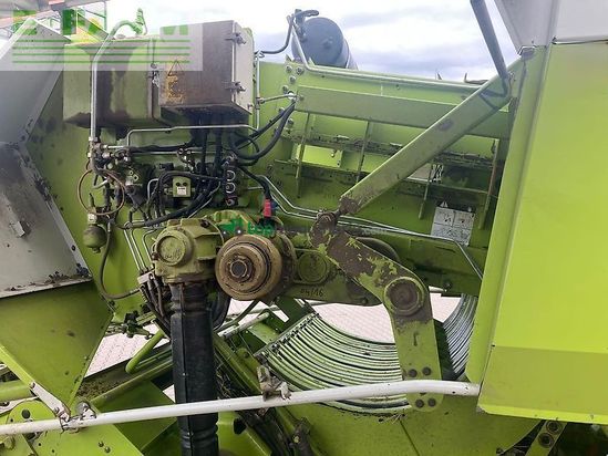Empacadora gigant - Claas - quadrant 2200