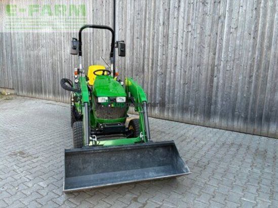 Tractor agrícola - John Deere - 2026r