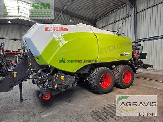 Empacadora gigant - Claas - quadrant 5200 fc ta
