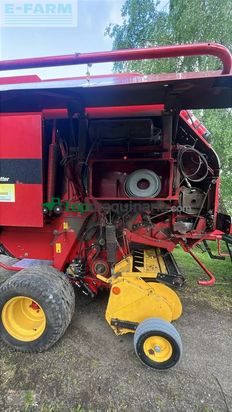 Empacadora gigant - New Holland - br 750