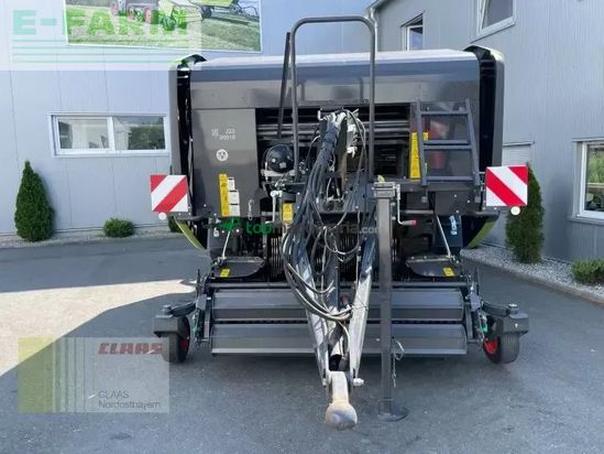 Empacadora gigant - Claas - rollant 630 rc uniwrap