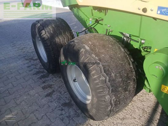 Empacadora gigant - Krone - comrima v 150 xc plus tandem