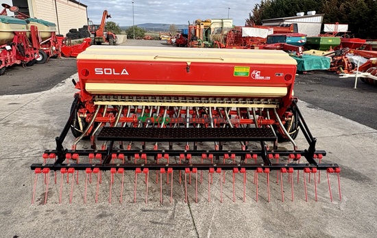 Sembradora en línea convencional - Sola - trisem 194