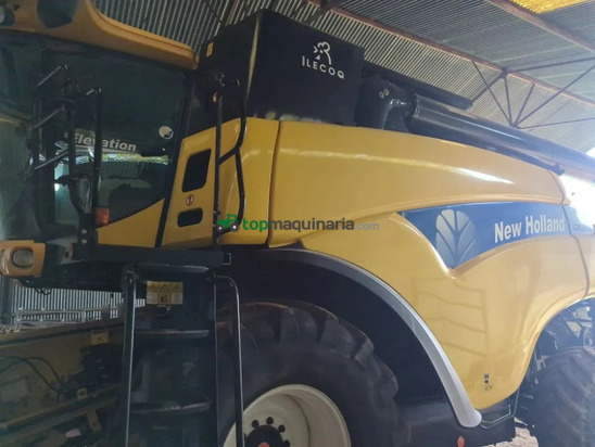 Cosechadora de Cereal - New Holland - CR9060