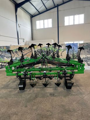 CULTIVADOR SEMICHISEL 23 BRAZOS 25X25