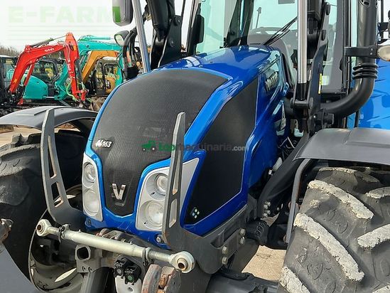 Tractor agrícola - Valtra - n163 versu tractor (st25841) Versu