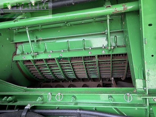 Cosechadora de Cereal - John Deere - s685i