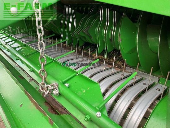 Empacadora gigant - John Deere - v 451 m