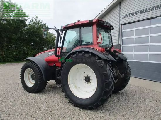 Tractor agrícola - Valtra - t190 med frontlift og affjedret foraksel