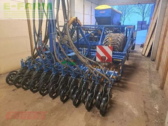 Sembradora - Treffler - tg 300.1 + lemken säschiene