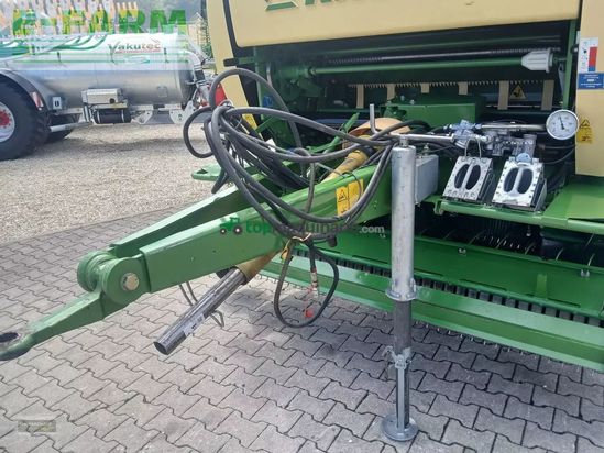 Empacadora gigant - Krone - comprima v150 xc