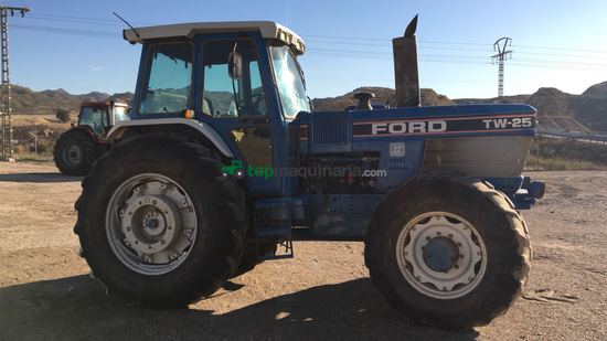 Tractor agrícola - Ford - TW 25