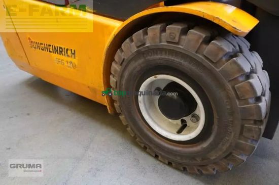 Elevadora - Jungheinrich - efg110 k