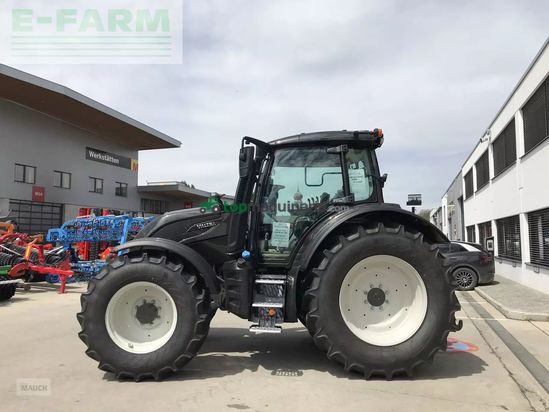 Tractor agrícola - Valtra - n135