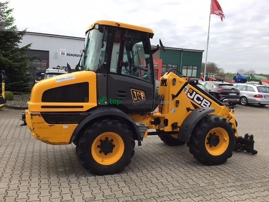 Telescopica - JCB - tm 220