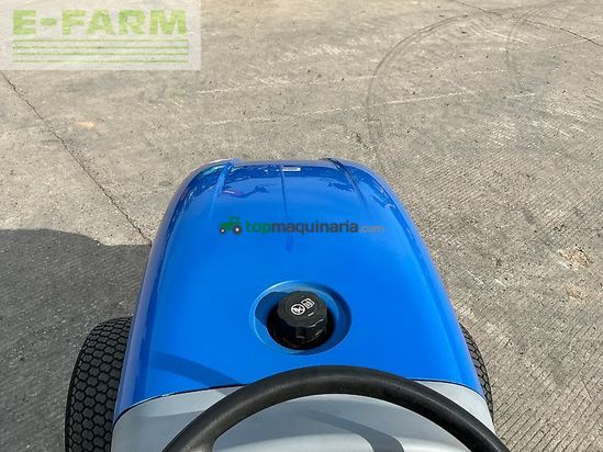 Tractor agrícola - New Holland - boomer 25 tractor (st25862)