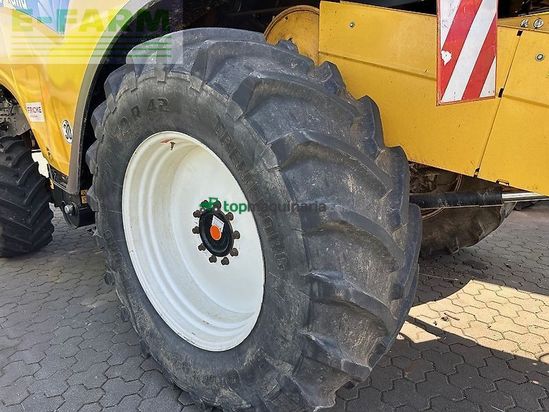 Cosechadora de Cereal - New Holland - cx 8060