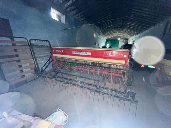 Sembradora en línea convencional - Sola - Trisem 194