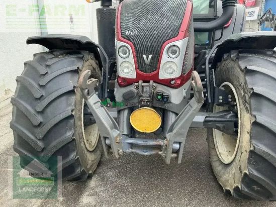 Tractor agrícola - Valtra - n 123