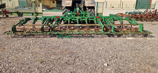 Cultivador - 25 brazos con rastra 