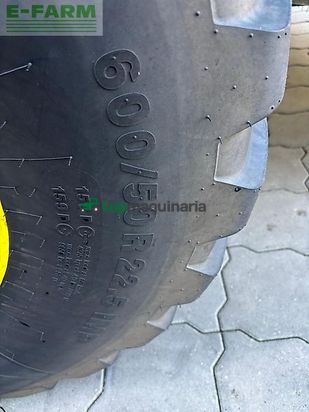 Empacadora gigant - John Deere - v 461 r