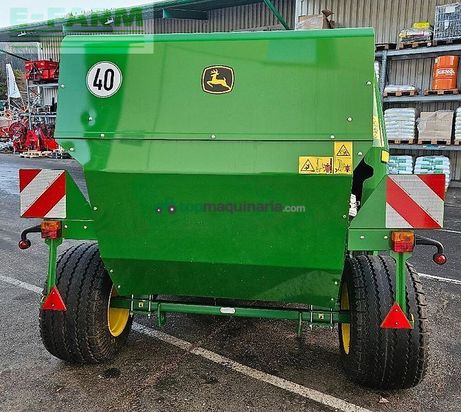 Empacadora gigant - John Deere - f441 m