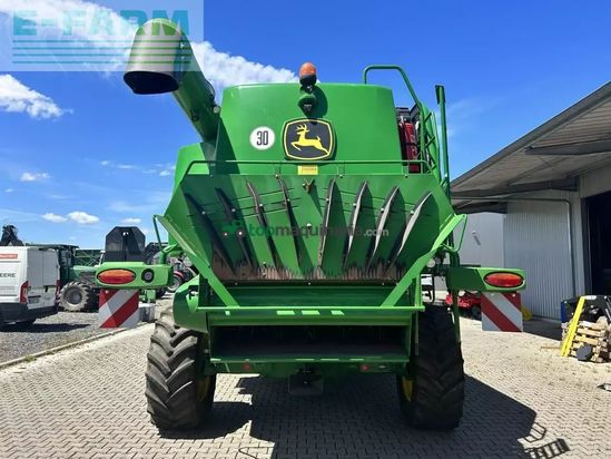 Cosechadora de Cereal - John Deere - t560