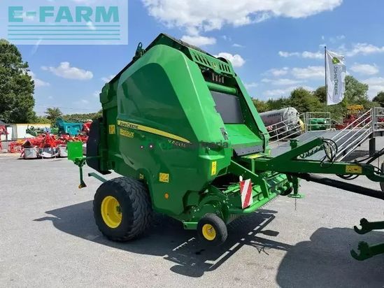 Empacadora gigant - John Deere - v461m