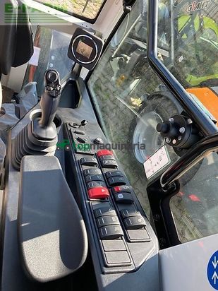 Minicargadora - Claas - torion 639