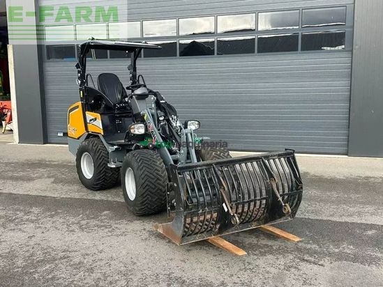 Minicargadora -  - giant g2700hd+