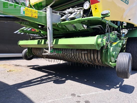 Empacadora gigant - Krone - comprima cv 150 xc