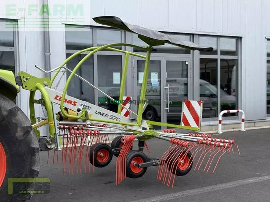 Rastrillo - Claas - liner 370 tandem