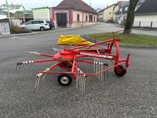 Rastrillo - Pöttinger - TOP 322