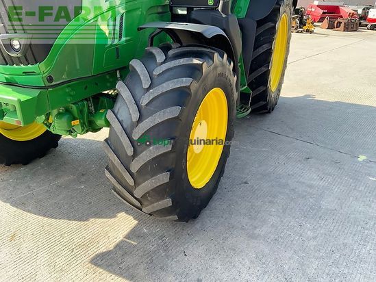 Tractor agrícola - John Deere - 6215r premium edition tractor (st26329)