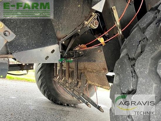 Empacadora gigant - New Holland - bb 940