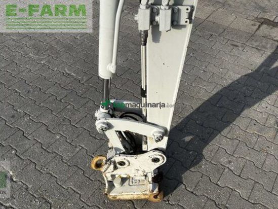 Excavadora - Takeuchi - tb 230