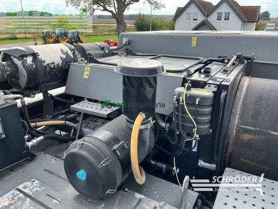 Cosechadora de Cereal - Massey Ferguson - beta 7370 + schneidwerk 6,80m