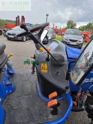 Tractor agrícola - New Holland - boomer 25 c C