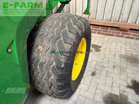 Empacadora gigant - John Deere - v 461 m