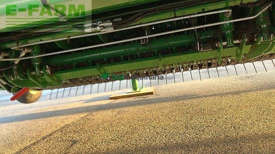 Empacadora gigant - John Deere - f441r hc 25