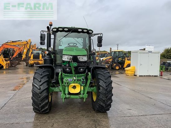 Tractor agrícola - John Deere - 6215r tractor (st24210)