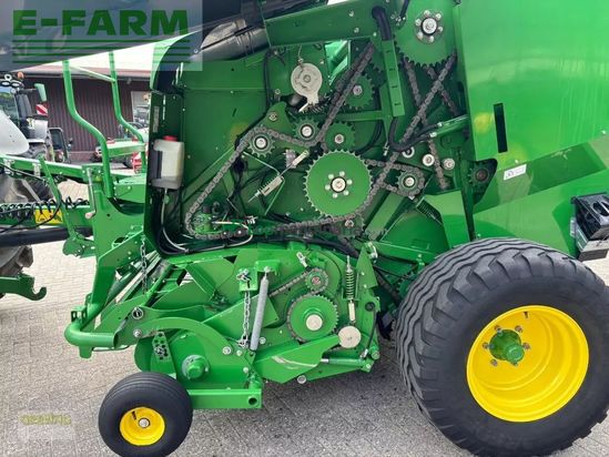 Empacadora gigant - John Deere - f441r