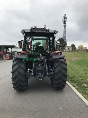 Tractor agrícola - Massey Ferguson - mf 4709 m dyna-2