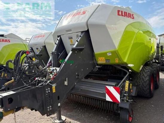Empacadora gigant - Claas - quadrant 5300 fc t+st