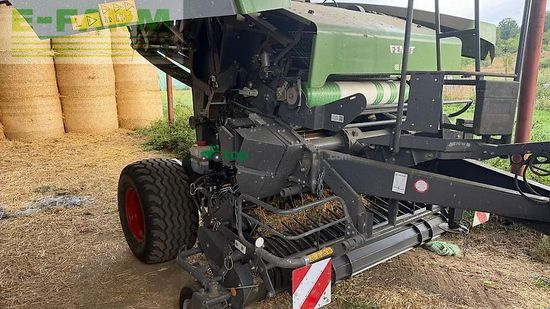 Empacadora gigant - Fendt - rotana 160 v